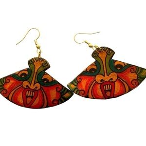 RARE FIND VINTAGE Handcrafted Leather Totem Earrings